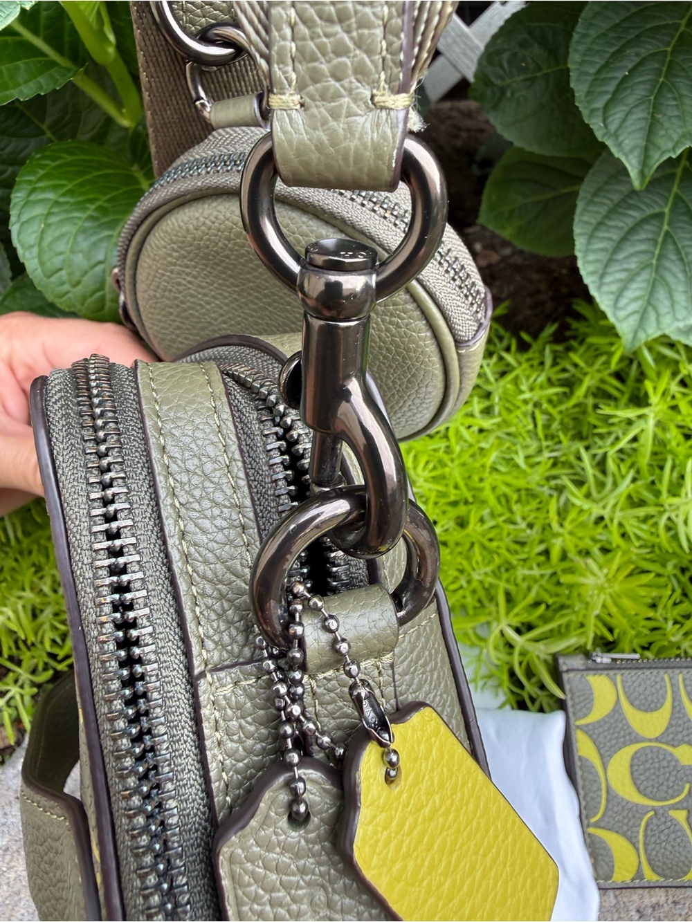 Coach Charter Crossbody with Card Holder Wallet Army Green Key Lime LIKE NEW! - Picture 4 of 16